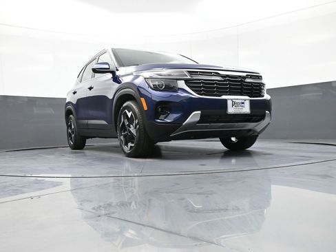 Certified 2025 Kia Seltos EX AWD/4WD image 27