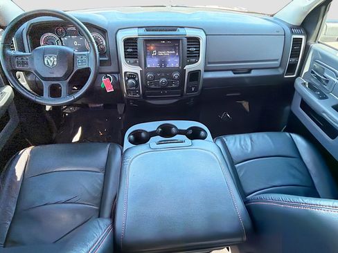 Used 2019 RAM 1500 Classic SLT w/ Luxury Group image 14