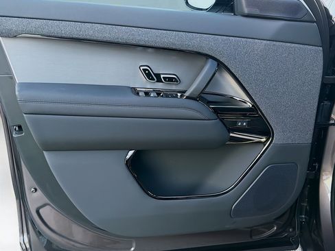 New 2026 Land Rover Range Rover Sport Dynamic SE image 23