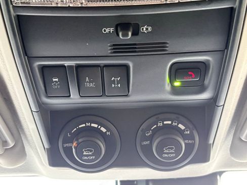 Used 2024 Toyota 4Runner TRD Off-Road image 20