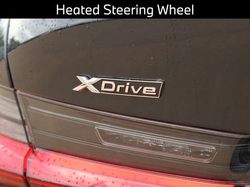 Certified 2025 BMW 330i xDrive Sedan w/ Premium Package AWD/4WD image 11
