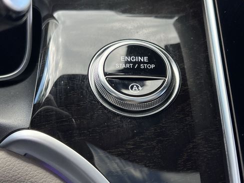 Certified 2026 Mercedes-Benz GLC 300 4MATIC image 38