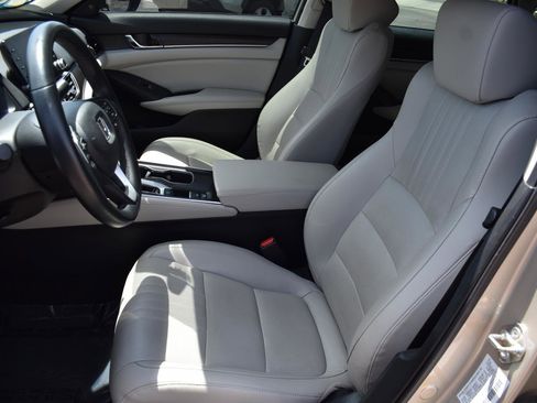 Used 2019 Honda Accord EX-L image 24