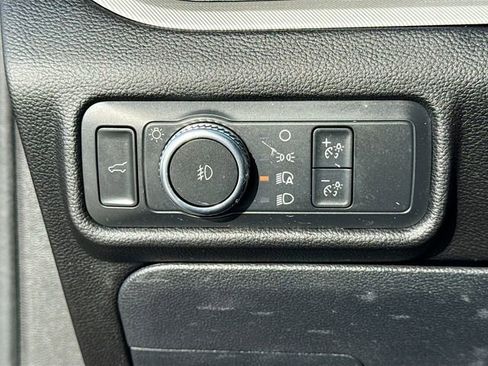 Certified 2022 Ford Explorer XLT w/ Equipment Group 202A image 12