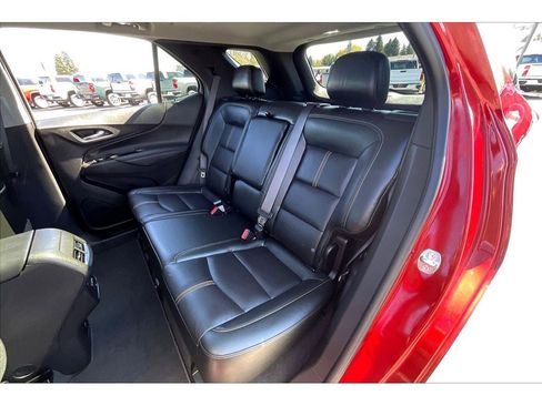 Used 2024 Chevrolet Equinox Premier image 28