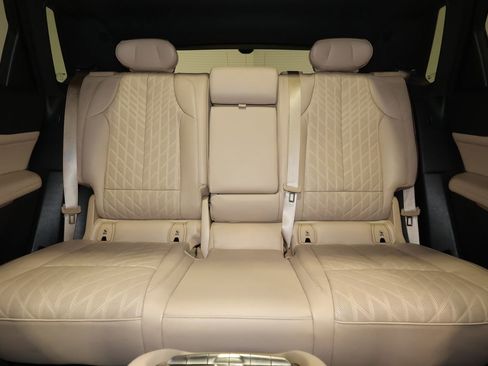 Certified 2025 Cadillac Lyriq Luxury AWD/4WD image 31