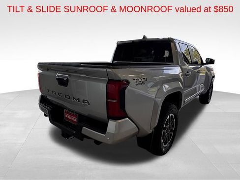 Used 2024 Toyota Tacoma TRD Sport w/ TRD Sport Upgrade Package image 7