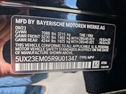 Used 2024 BMW X7 xDrive40i w/ Premium Package image 32