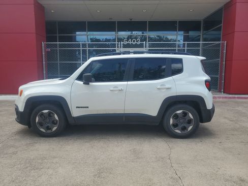 Used 2018 Jeep Renegade Sport w/ Power & Air Group FWD image 3