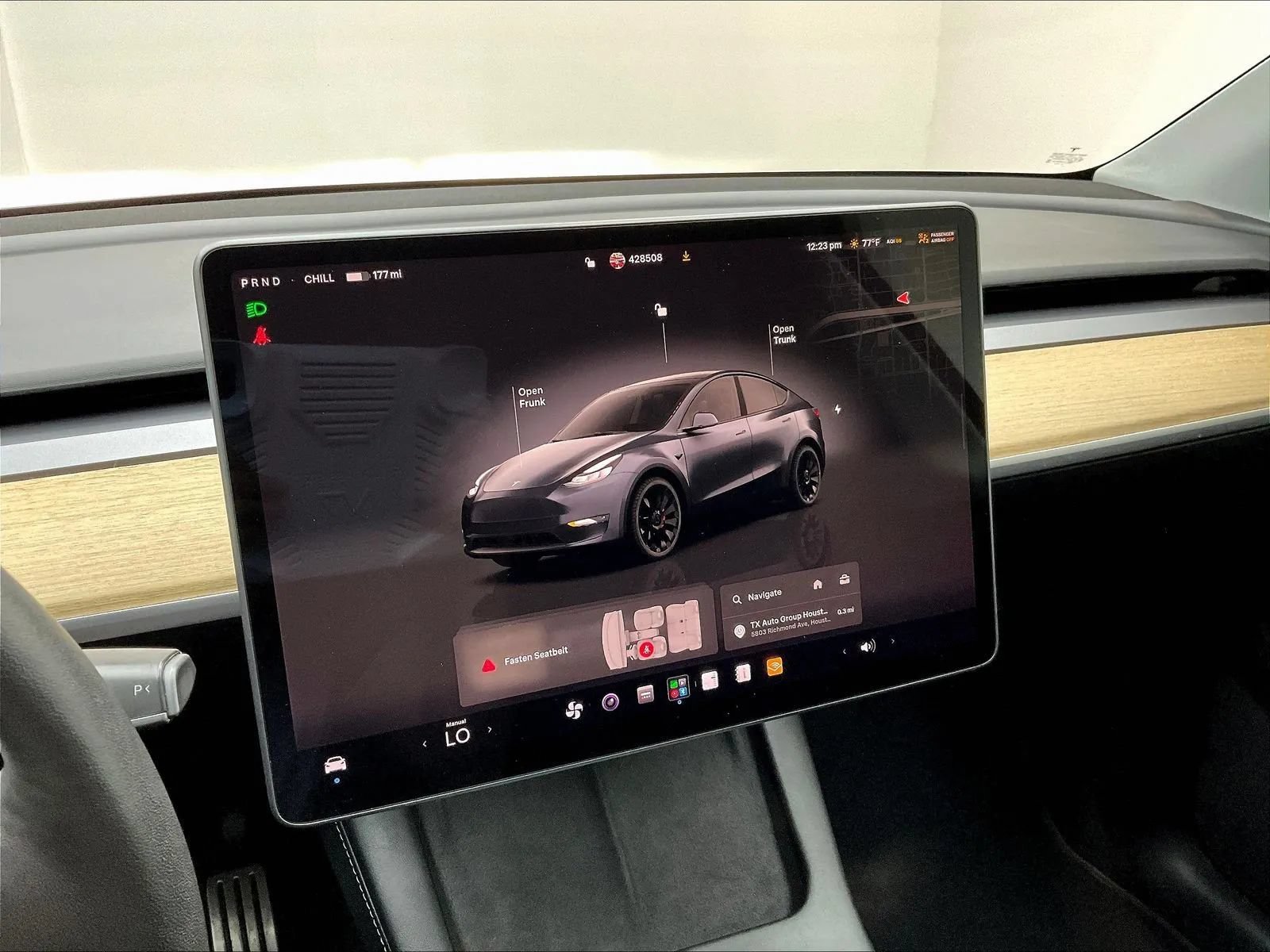 Used 2023 Tesla Model Y Long Range AWD/4WD image 23