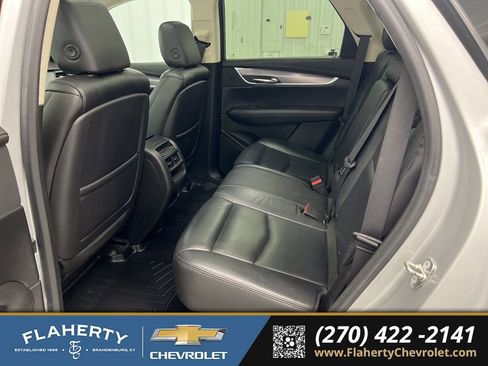 Used 2017 Cadillac XT5 Luxury image 11