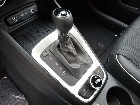 New 2026 Hyundai Venue SEL FWD image 14