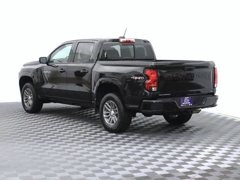 Used 2024 Chevrolet Colorado LT w/ LT Convenience Package II image 7