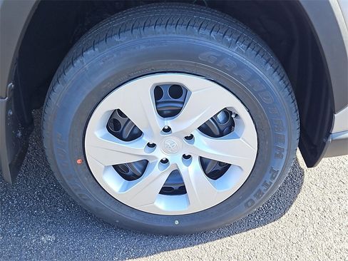 New 2025 Toyota RAV4 LE image 4