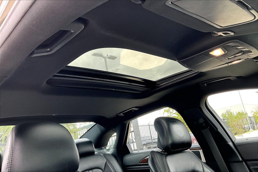 Used 2017 Lincoln MKZ Reserve FWD image 20