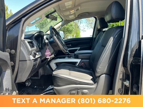 Used 2018 Nissan Titan PRO-4X w/ Pro-4x Utility Package AWD/4WD image 9