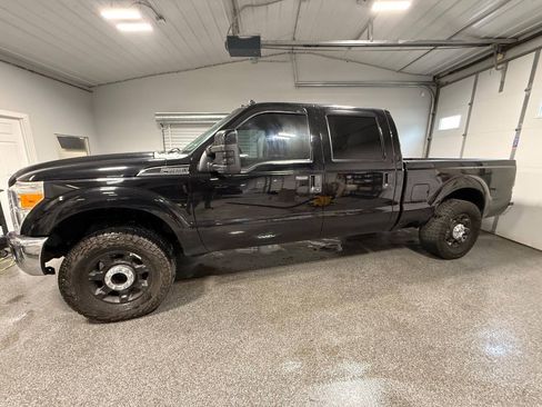 Used 2016 Ford F350 XLT w/ XLT Premium Package AWD/4WD image 5