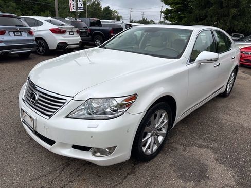 Used 2010 Lexus LS 460 AWD image 2