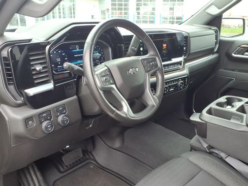 Certified 2022 Chevrolet Silverado 1500 RST w/ Protection Package AWD/4WD image 23