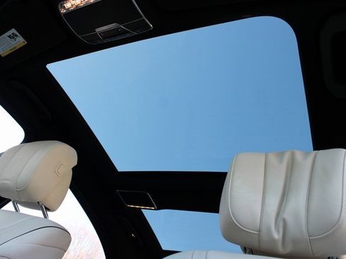 Used 2018 Mercedes-Benz S 450 Sedan image 23