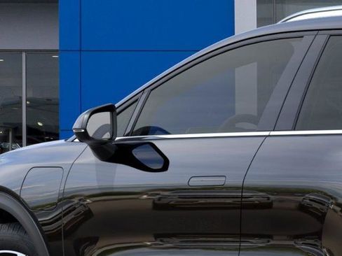 New 2026 Chevrolet Equinox EV LT image 12