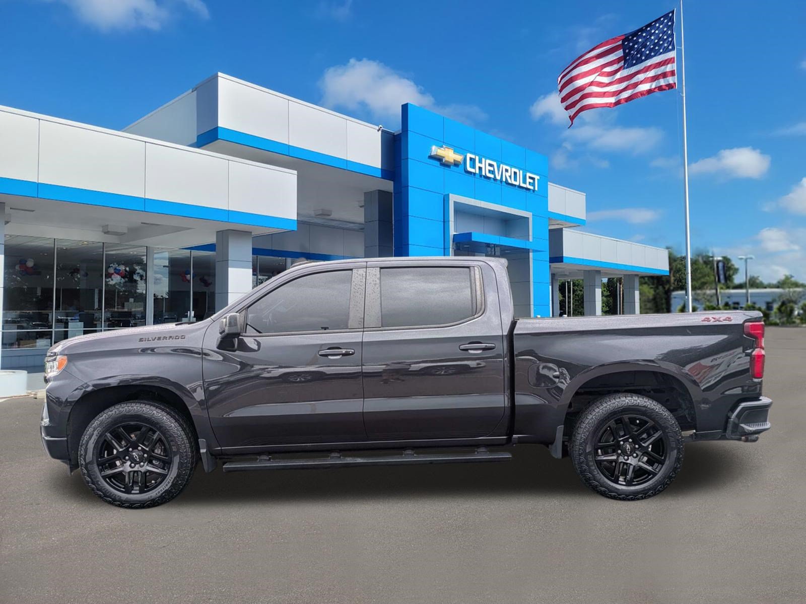 Used 2022 Chevrolet Silverado 1500 RST AWD/4WD image 6