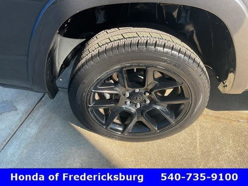 Used 2021 RAM 1500 Laramie AWD/4WD image 12