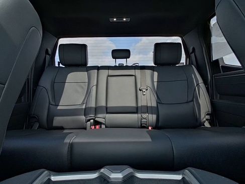 Used 2024 Toyota Tundra Platinum image 27