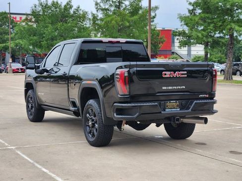 Used 2025 GMC Sierra 2500 AT4 w/ AT4 Premium Plus Package AWD/4WD image 7