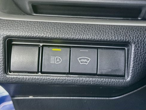 Used 2024 Toyota Prius LE FWD image 17