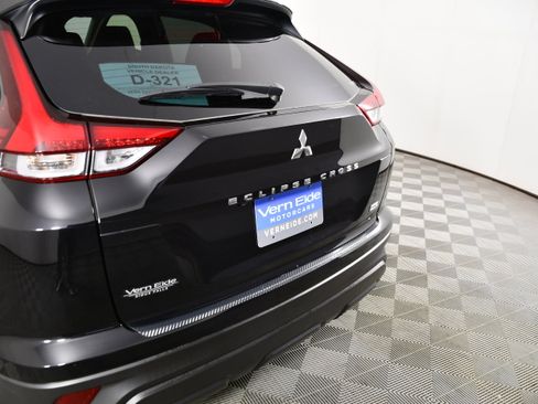 Used 2024 Mitsubishi Eclipse Cross LE AWD/4WD image 15
