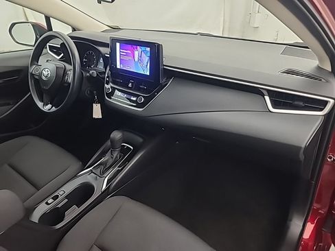 Used 2025 Toyota Corolla LE FWD image 15