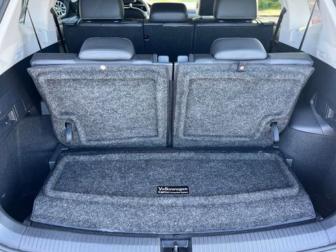 Used 2023 Volkswagen Tiguan SE image 16