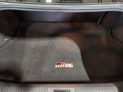 Used 2025 Toyota GR86 Premium RWD image 52