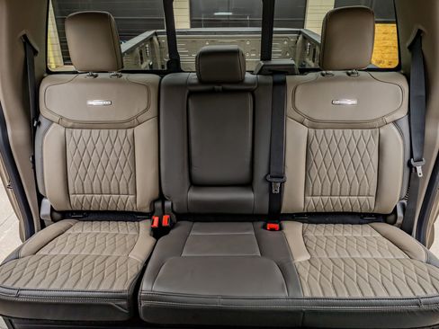 Used 2026 Ford F450 Platinum w/ Platinum Plus Package image 36