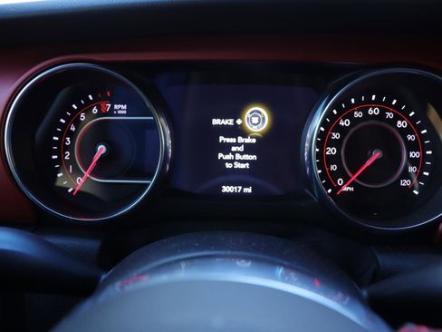 Used 2019 Jeep Wrangler Unlimited Rubicon image 25