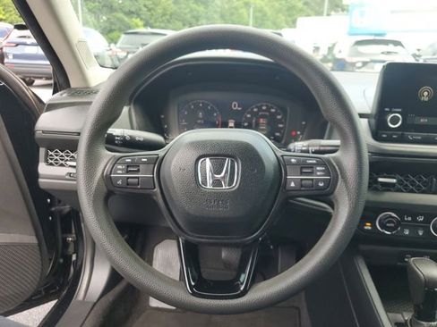 Certified 2023 Honda Accord EX image 26