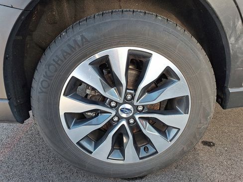 Certified 2024 Subaru Outback Limited AWD/4WD image 7