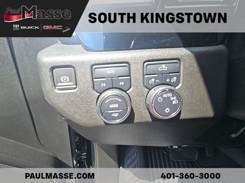 Used 2023 Chevrolet Silverado 1500 LT AWD/4WD image 11