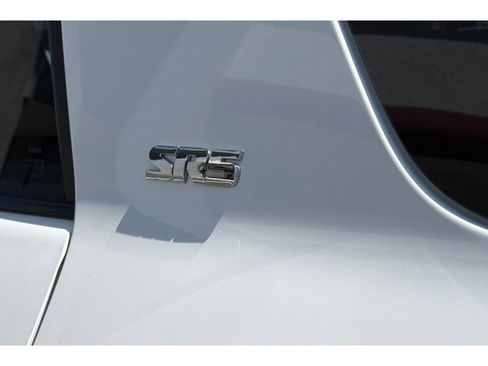 Used 2017 Toyota 4Runner SR5 RWD image 33