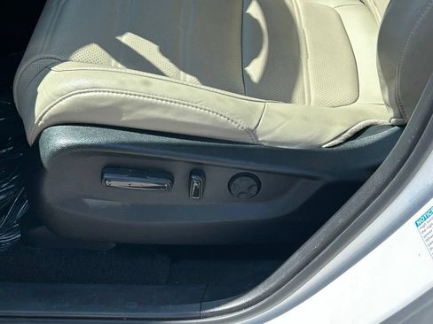 Used 2022 Honda CR-V EX-L image 16