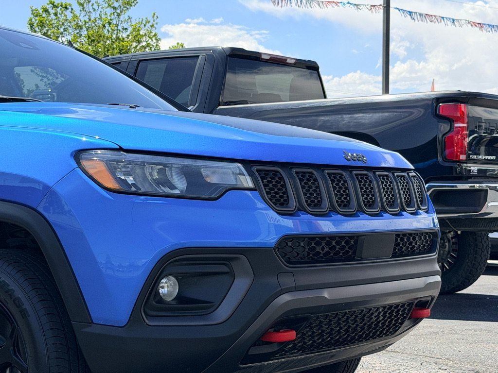 Used 2023 Jeep Compass Trailhawk AWD/4WD image 47