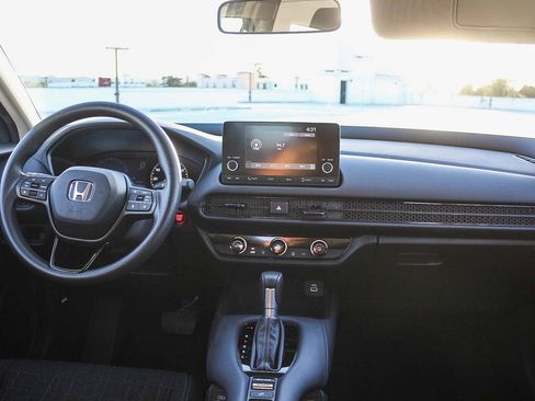 Certified 2023 Honda HR-V LX image 13