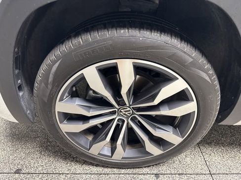 Used 2023 Volkswagen Atlas Cross Sport SEL Premium R-Line AWD/4WD image 3