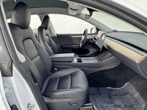 Used 2023 Tesla Model Y Long Range image 16