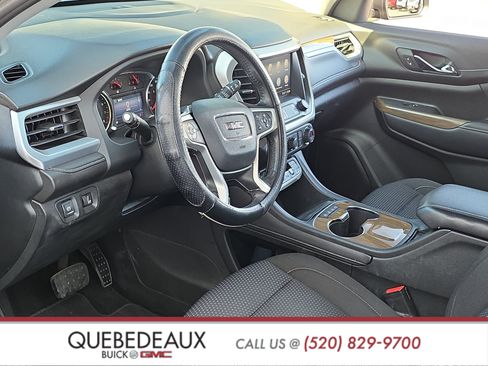 Used 2020 GMC Acadia SLE w/ LPO, Black Accent Package FWD image 10