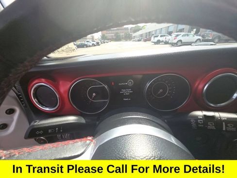 Used 2019 Jeep Wrangler Unlimited Rubicon w/ Uconnect 4C Nav & Sound Group AWD/4WD image 6
