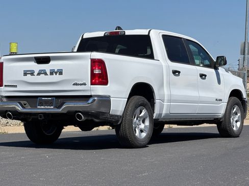 New 2026 RAM 1500 4x4 Crew Cab image 3