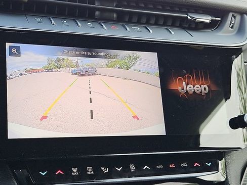 New 2026 Jeep Grand Cherokee Limited image 16