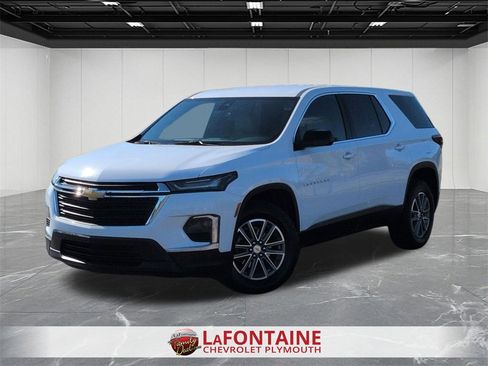 Certified 2023 Chevrolet Traverse LS image 1